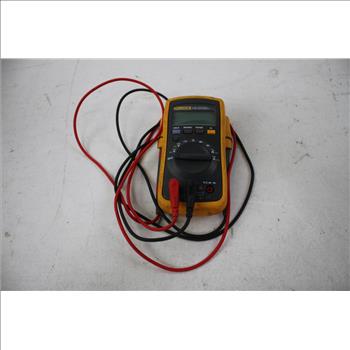Fluke Digital Multimeter, Volt Measurement