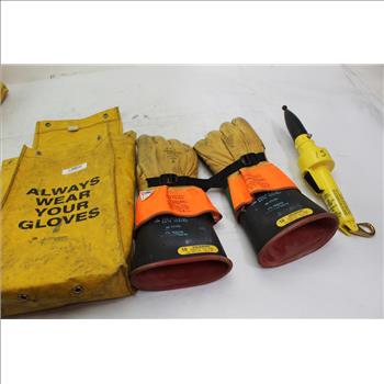 Fluke Instruments High Voltage Detector With Gloves And Carry Bag