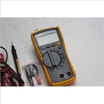 Fluke True RMS Multimeter Model 116