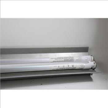 Fluorescent Light With 2 Bulbs