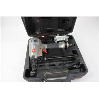 FN250C Porter Cable 16-Gauge Finish Nailer Kit, Portable LED Worklight, And DEWALT DW935 Cordless Trim Saw 5 3/8in.