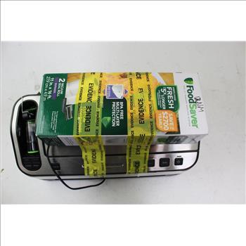 FoodSaver V4880 Bag Sealer And Bags