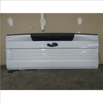 Ford F-250 T5ailgate W/ Backup Camera