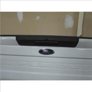 Ford F-250 Tailgate W/ Backup Camera