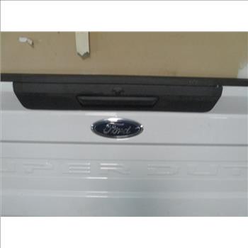 Ford F-250 Tailgate W/ Backup Camera