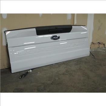 Ford F-250 Tailgate W/ Backup Camera