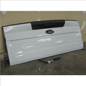 Ford F-250 Tailgate W/ Backup Camera