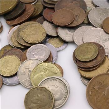 Foreign Coins And Tokens, 1+lb