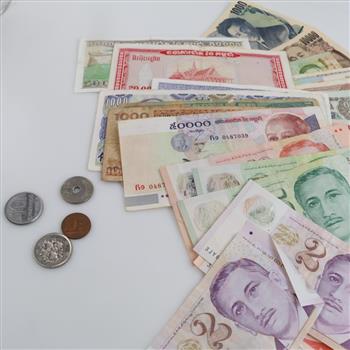 Foreign Currency, 18+ Pieces