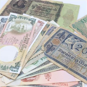 Foreign Currency, 18 Pieces