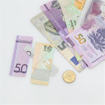 Foreign Currency, 4+ Pieces