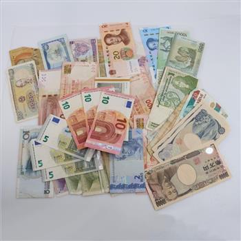 Foreign Currency, 4+ Pieces, including 45 Euros