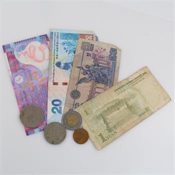Foreign Currency; 8 Pieces