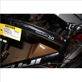 Fuji Absolute 3.0 Hybrid Bike
