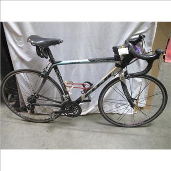 Fuji CCR4 Road Bike