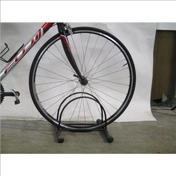 Fuji Newest 30 Road Bike