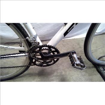 Fuji Roubaix 2.0 Road Bike