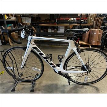 fuji carbon fiber bike