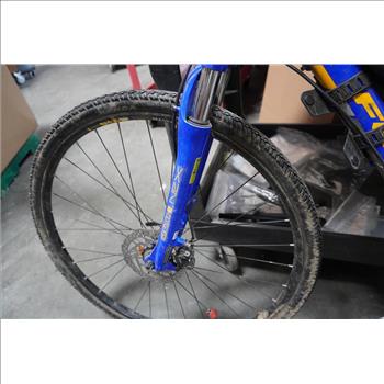 Fuji Traverse Mountain Bike