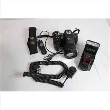 Fujifilm FinPix 16MP Digital Camera With Mount Flash