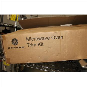 GE Appliances Microwave Trim Kit