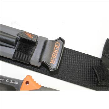 Gerber Fixed Blade Knife In Sheath