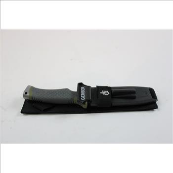 Gerber Hunting Knife With Holster