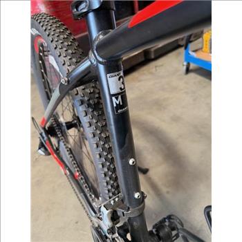 Giant 27.5 Inch Mountain Bike Size Medium