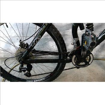 Giant AC Mountain Bike