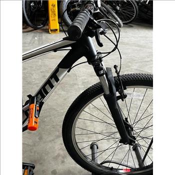 Giant ATX Mountain Bike