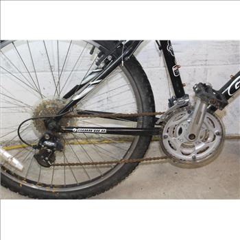 Giant Boulder Mountain Bike