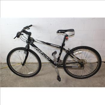 Giant Boulder Mountain Bike