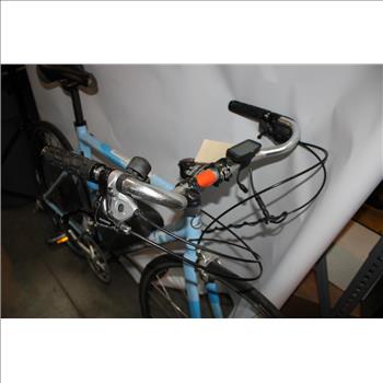 Giant Compact Road Bike