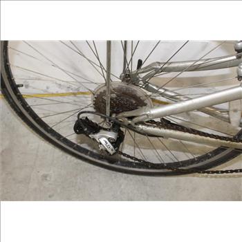 Giant Cypress Hybrid Bike