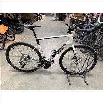 Giant DeF9 Road Bike