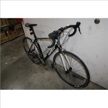 Giant Defy Aluxx Road Bike