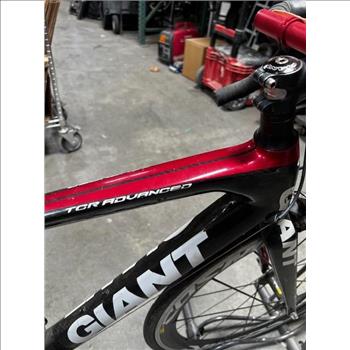 Giant TCR Advanced Carbon Road Bike