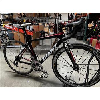 Giant TCR Advanced Carbon Road Bike