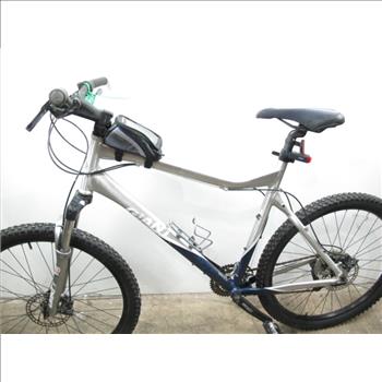 Giant Yukon Mountain Bike