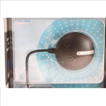 GlobalSat GPS Navigation Receiver 2 Items