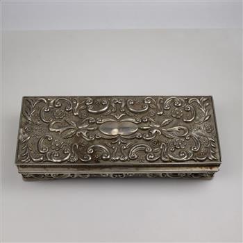 Godinger Silver Co. Flower Embossed Mirrored Lid Jewelry Box