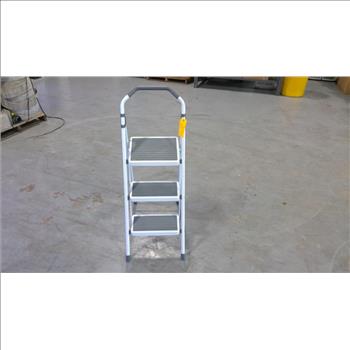 Gorilla Ladders Step Stool