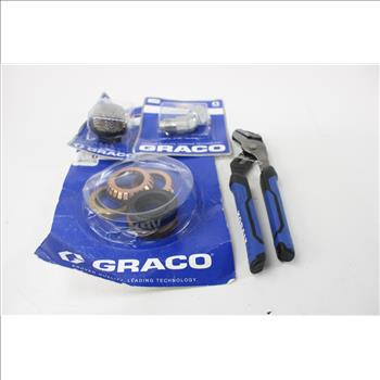 Graco Adapter And More, 9 Pieces