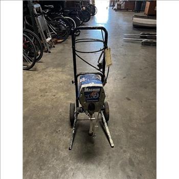 Graco Magnum XR7 Electric Paint Sprayer