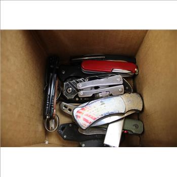 Grand Way, Milwaukee, SwissTech And Other Knives, 15 Pieces