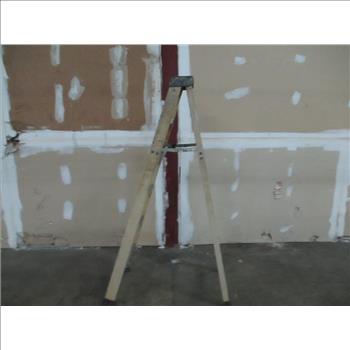 Green Bull 6' Step Ladder