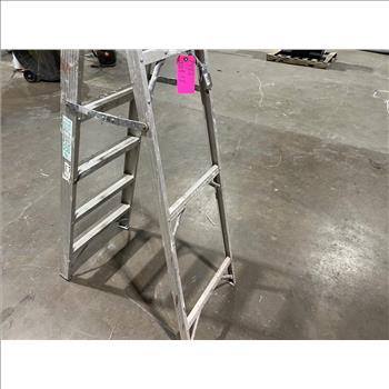 Green Bull Ladder