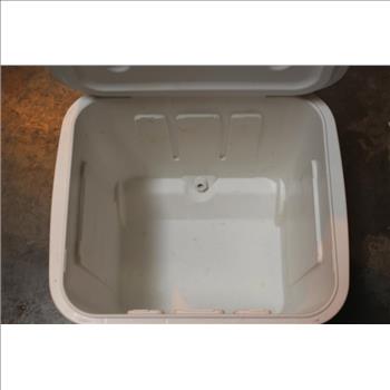 Green Igloo Wheeled Cooler With Handle