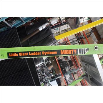 Green Mighty Lite - Little Fiant Ladder Approx 7-1/2