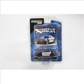 Greenlight SE Hot Pursuit 2006 Dodge Charger Police